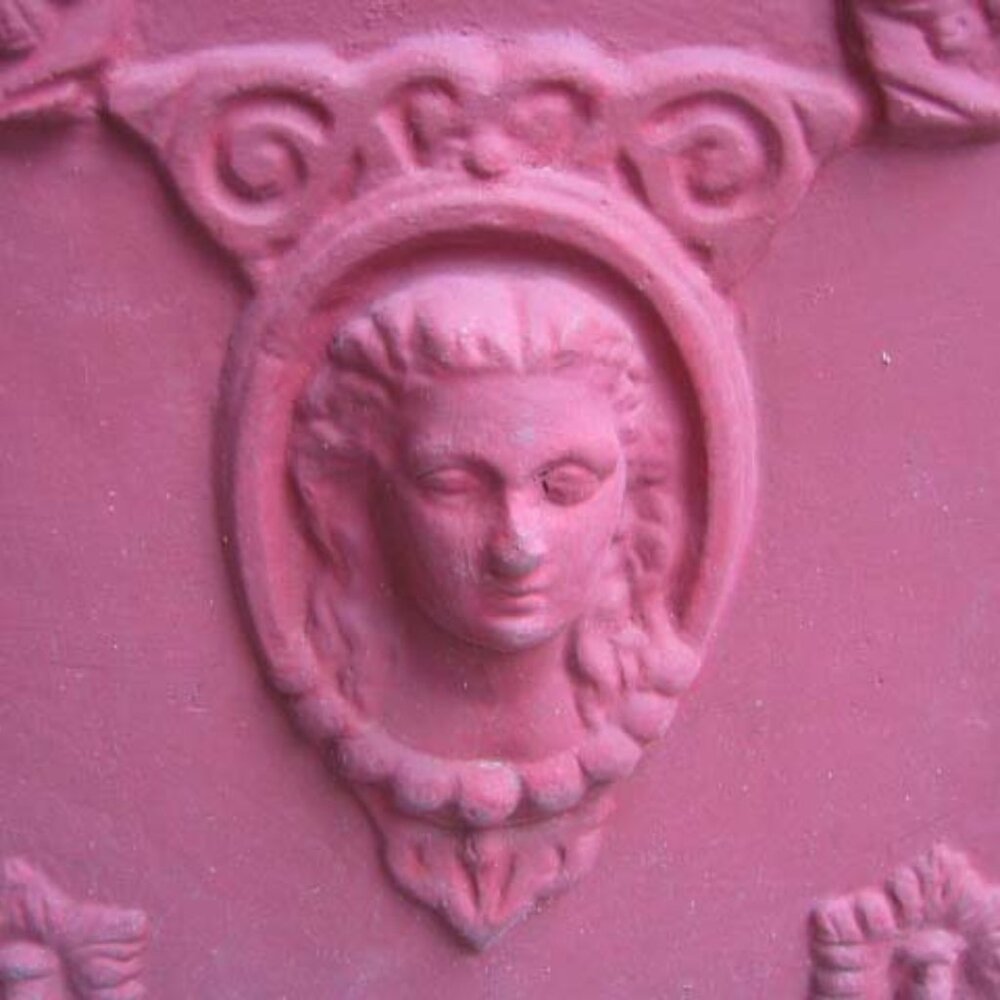 Meet your Posher, Chloe